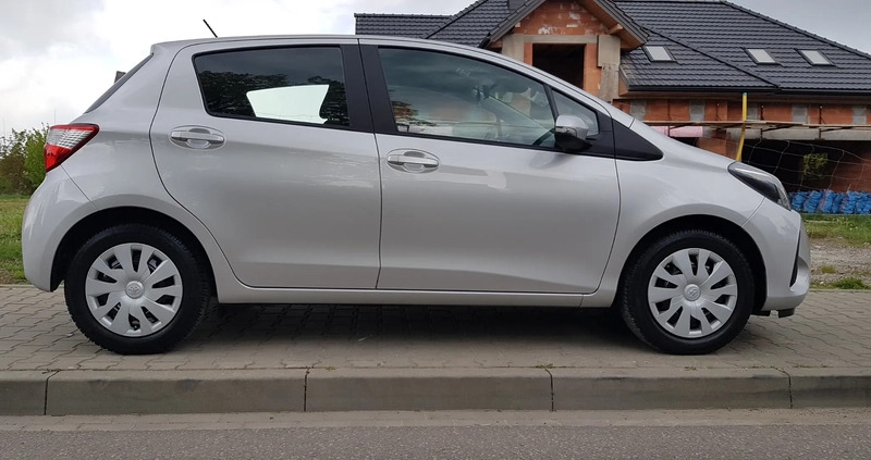 Toyota Yaris cena 53500 przebieg: 23000, rok produkcji 2018 z Proszowice małe 781